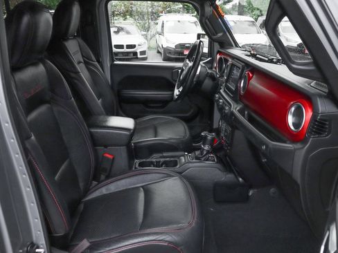 Used 2018 Jeep Wrangler Unlimited Rubicon image 45