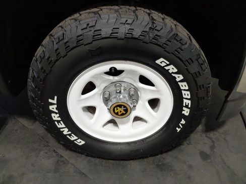 Used 2016 GMC Sierra 1500 4x4 Regular Cab w/ Sierra Convenience Package image 27