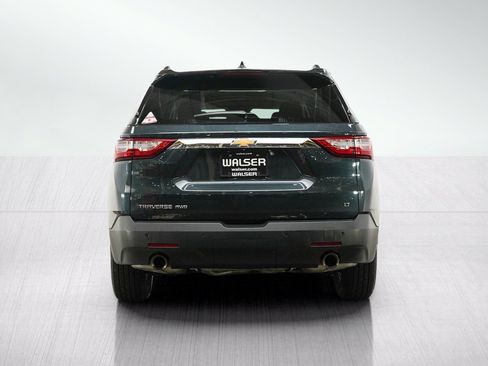 Used 2020 Chevrolet Traverse LT w/ Driver Confidence II Package AWD/4WD image 4