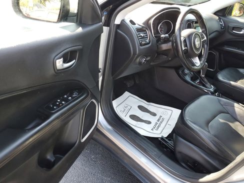 Used 2018 Jeep Compass Limited w/ Navigation Group image 13