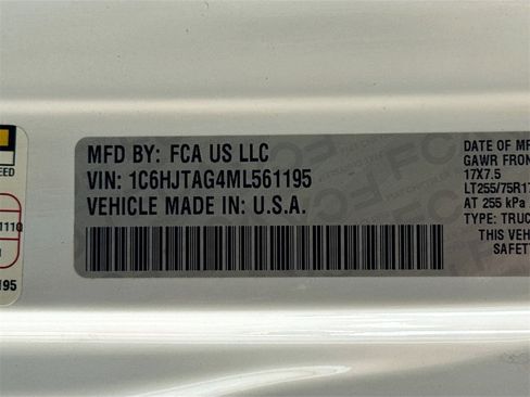 Used 2021 Jeep Gladiator Willys image 29