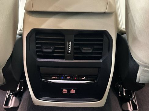 Used 2023 BMW i4 eDrive35 w/ Premium Package RWD image 14