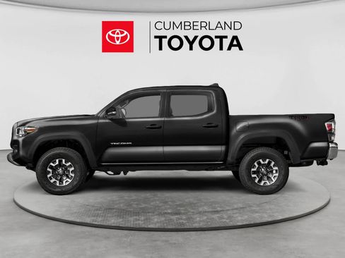 Used 2023 Toyota Tacoma TRD Off-Road AWD/4WD image 3