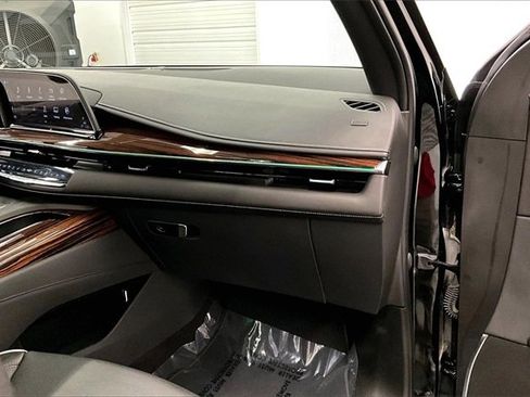 Used 2023 Cadillac Escalade Premium Luxury image 16