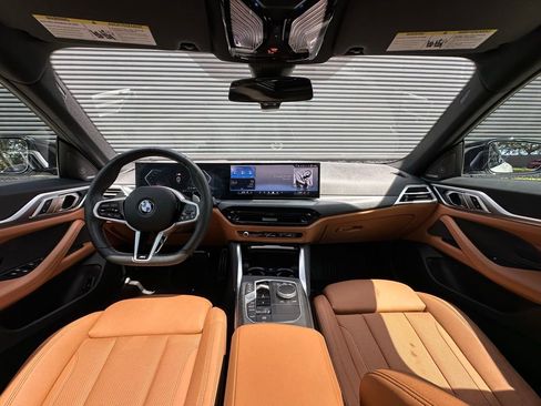 Used 2025 BMW 430i w/ M Sport Package image 6