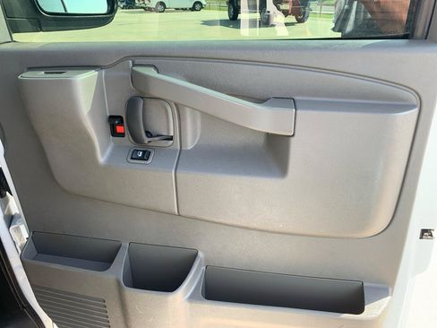 Used 2021 Chevrolet Express 2500 w/ Driver Convenience Package RWD image 13