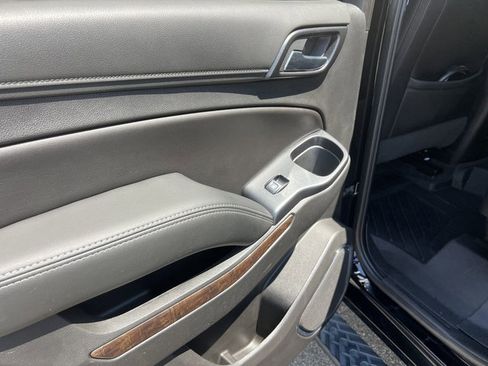 Used 2020 Chevrolet Tahoe LT image 31