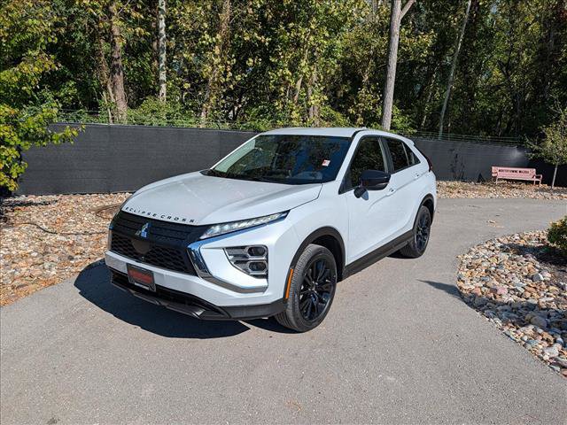 Used 2024 Mitsubishi Eclipse Cross LE AWD/4WD image 1