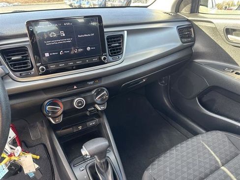 Used 2023 Kia Rio S image 11