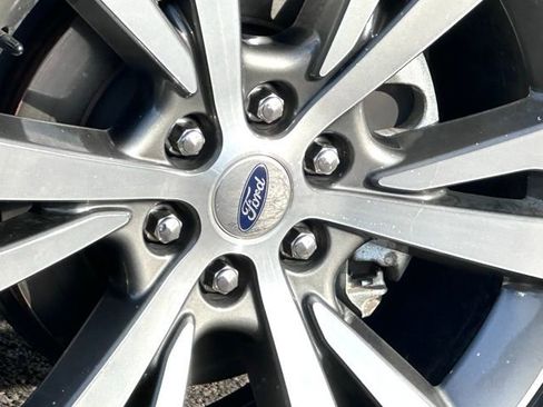 Used 2020 Ford Expedition Platinum image 10