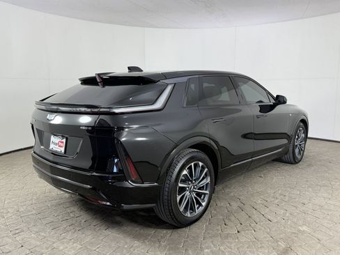 Used 2024 Cadillac Lyriq Sport RWD image 9