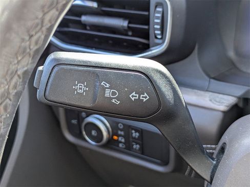 Used 2020 Ford Explorer Platinum w/ Premium Technology Package image 30