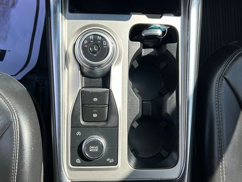 Used 2021 Ford Explorer XLT w/ Equipment Group 202A image 29