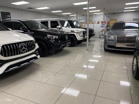 Used 2018 Mercedes-Benz GLC 300 4MATIC image 43