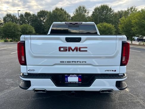 Used 2022 GMC Sierra 1500 AT4 w/ AT4 Premium Package AWD/4WD image 24