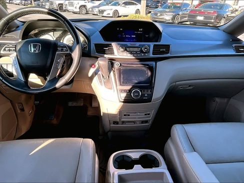 Used 2017 Honda Odyssey Touring image 15