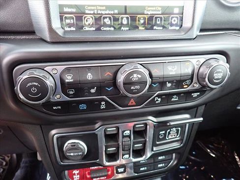 Used 2021 Jeep Wrangler Unlimited Rubicon 4xe AWD/4WD image 19