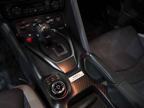 Used 2020 Nissan GT-R Premium AWD/4WD image 12