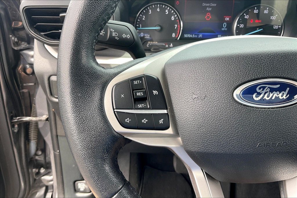 Used 2021 Ford Explorer XLT RWD image 17