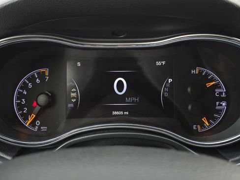 Used 2021 Jeep Grand Cherokee Limited w/ Premium Lighting Group image 23