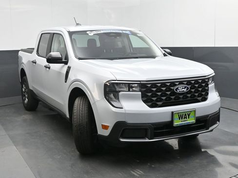 New 2026 Ford Maverick XLT w/ Equipment Group 301A image 9