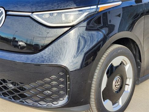 New 2025 Volkswagen ID. Buzz Pro S image 6