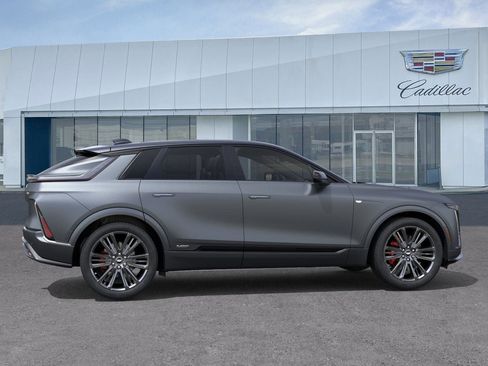 New 2026 Cadillac Lyriq V w/ LPO, Floor Liner Package AWD/4WD image 5