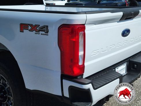 Used 2026 Ford F250 XL w/ STX Appearance Package AWD/4WD image 12