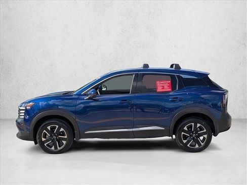 Certified 2025 Nissan Kicks SR image 9