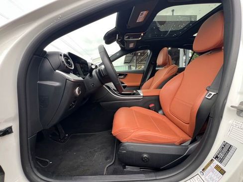 Used 2025 Mercedes-Benz C 300 C 300 image 16