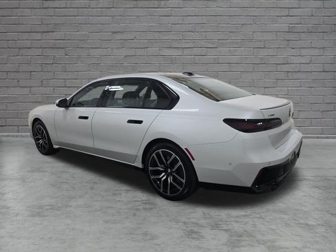 Used 2024 BMW 760i xDrive w/ Executive Package AWD/4WD image 7