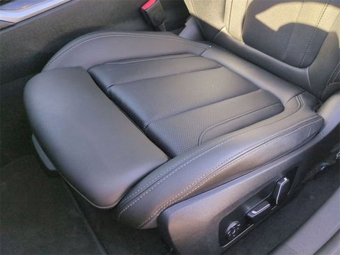 Used 2024 BMW i4 eDrive40 image 21