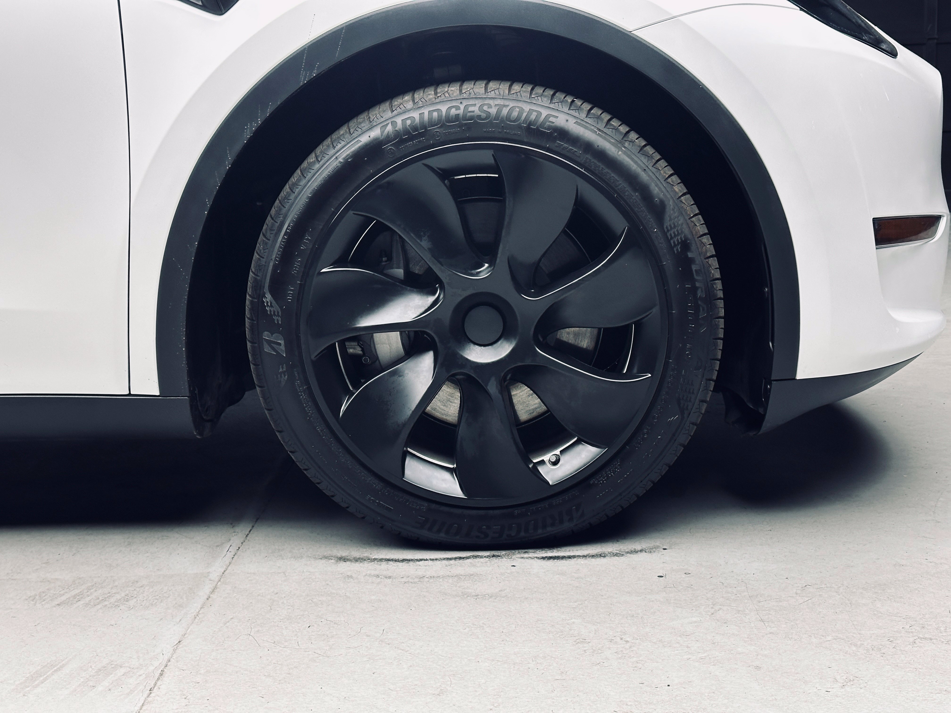 Used 2023 Tesla Model Y Long Range AWD/4WD image 34