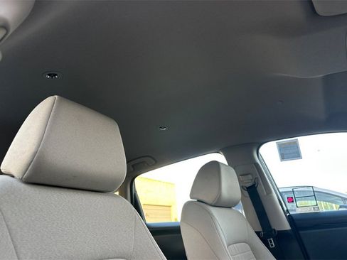 Used 2023 Honda HR-V LX image 18