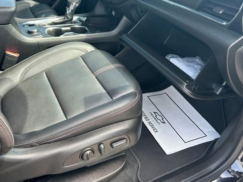 Certified 2023 Chevrolet Traverse RS image 42