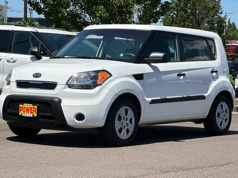 Used 2011 Kia Soul FWD image 8