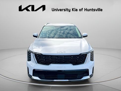 Used 2024 Kia Sorento S FWD image 3