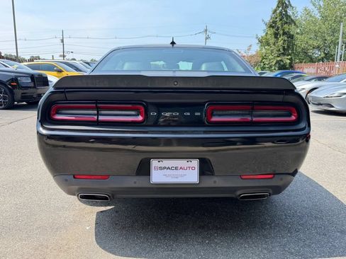 Used 2017 Dodge Challenger SXT Plus RWD image 6