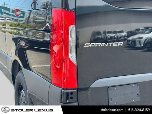 Used 2025 Mercedes-Benz Sprinter 2500 image 11