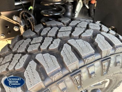 New 2026 Ford F250 Platinum w/ Tremor Off-Road Package image 28