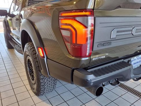 Used 2024 Ford F150 Raptor AWD/4WD image 23