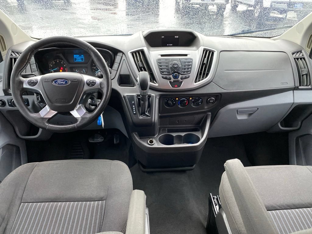 Used 2017 Ford Transit 350 XLT RWD image 4