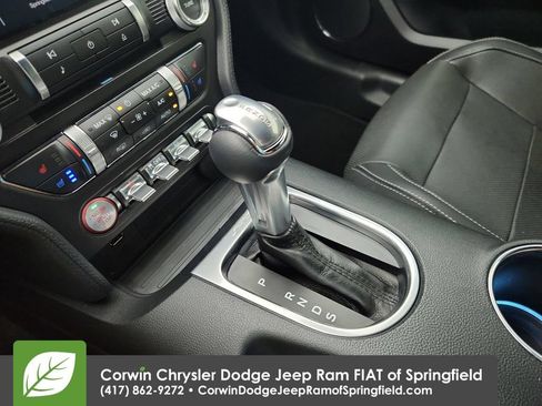 Used 2018 Ford Mustang GT Premium w/ GT Performance Package RWD image 29