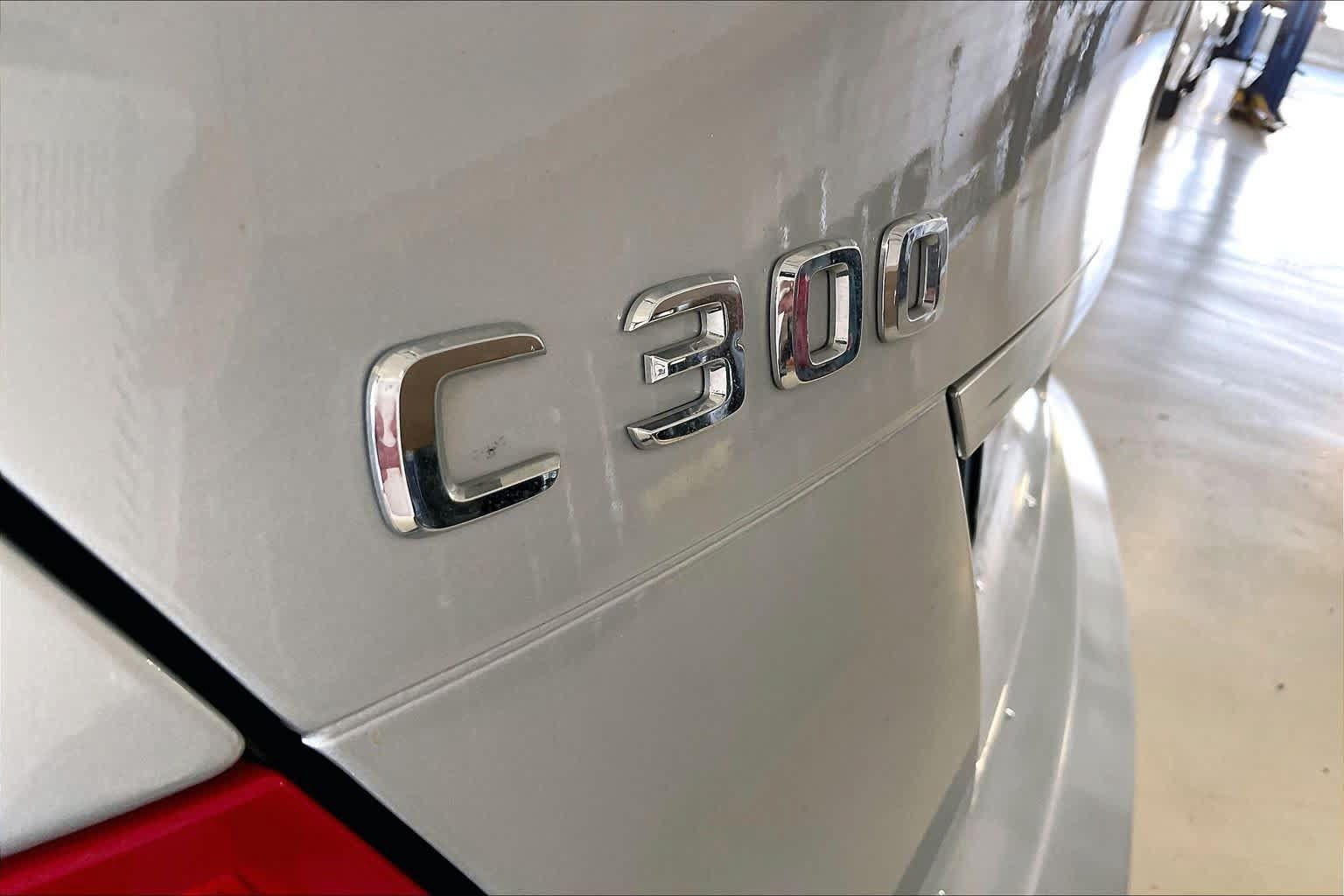 Used 2011 Mercedes-Benz C 300 Sedan image 9