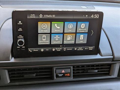Used 2025 Honda Pilot TrailSport image 13