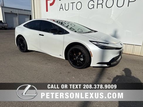 Used 2025 Toyota Prius AWD image 1