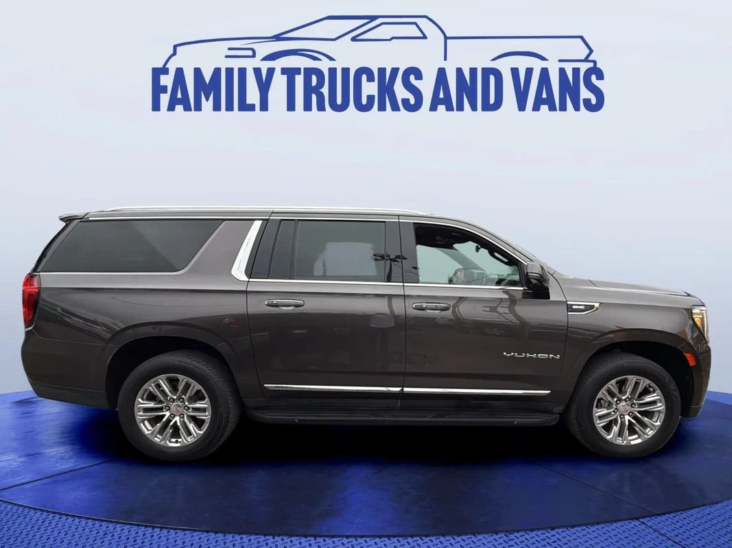 Used 2021 GMC Yukon XL SLT w/ SLT Premium Package AWD/4WD image 4
