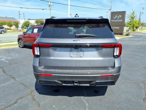Used 2025 Ford Explorer ST-Line w/ Premium Package image 23