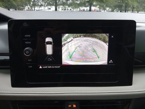 New 2025 Volkswagen Taos S image 19