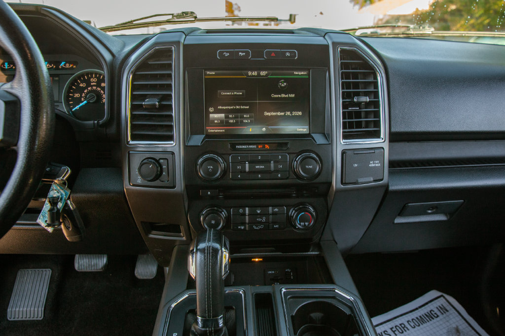 Used 2015 Ford F150 XLT w/ Equipment Group 301A Mid AWD/4WD image 15